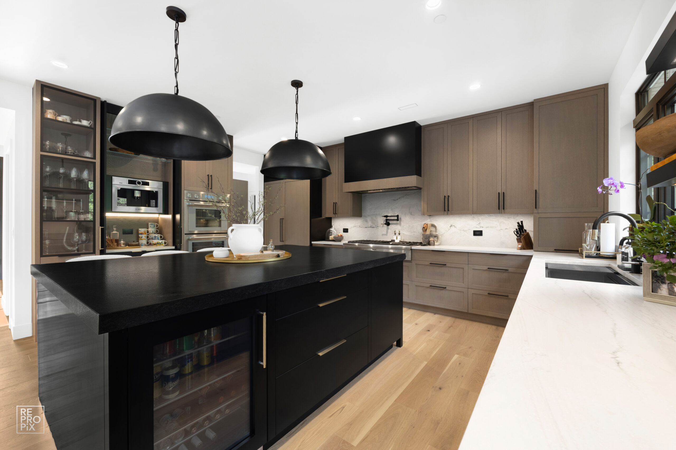 Walkthrough Video vs. Photo Gallery