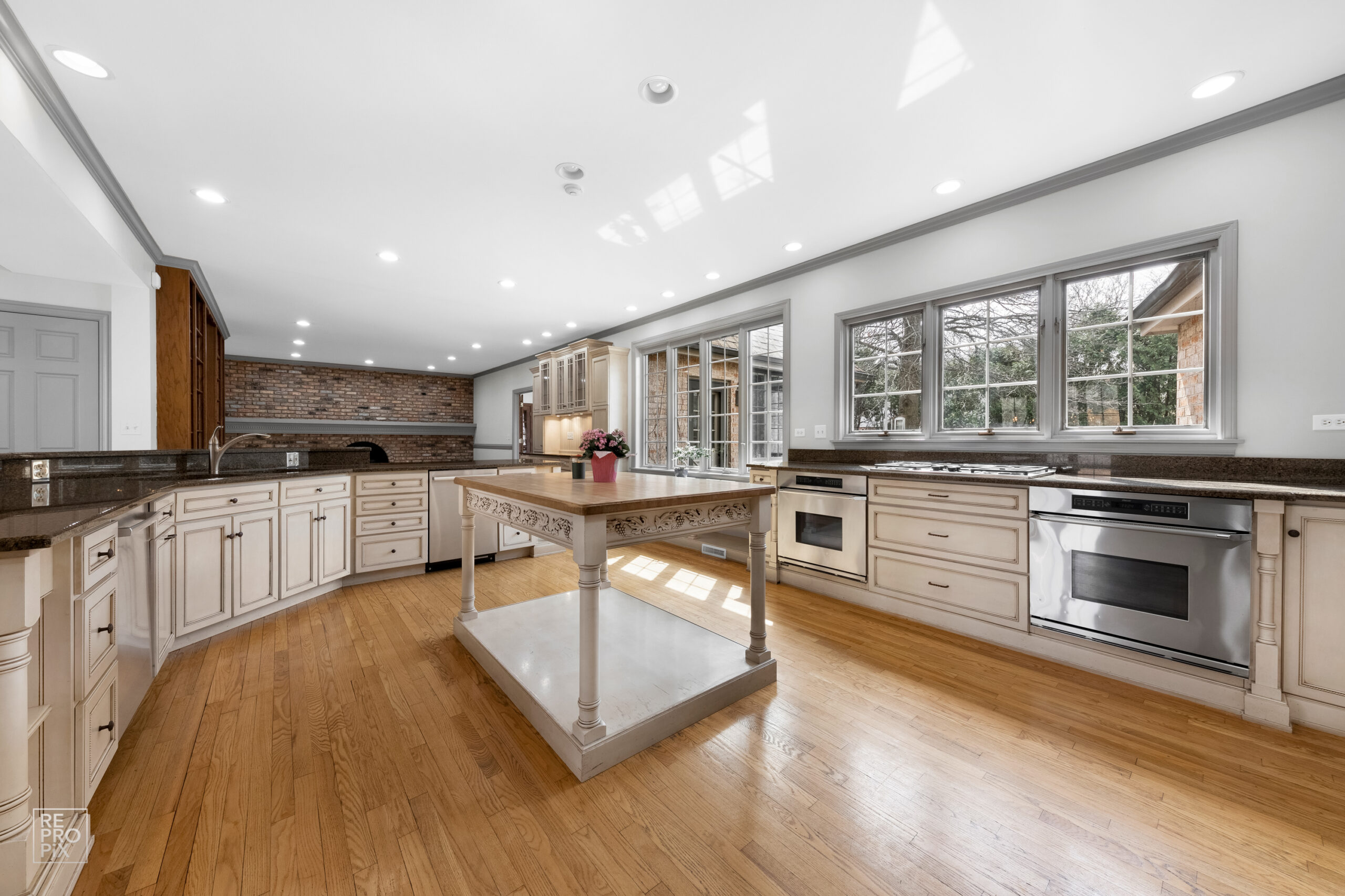 Turn Casual Scrollers into Engaged Buyers