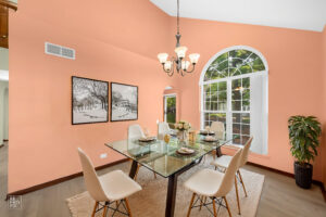 An example of an apartment with orange walls after virtual staging.